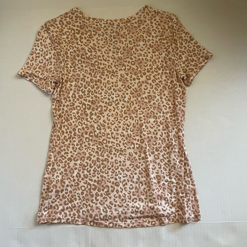 Super cute T shirt